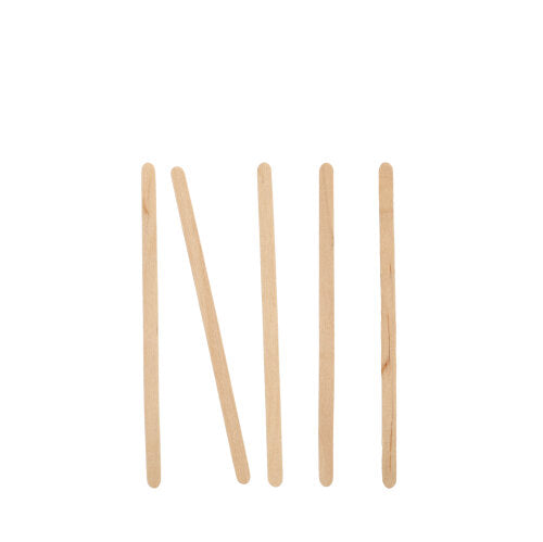 Cinci PAPSTAR bețișoare de amestecat din lemn „pure” (11 cm) de la PAPSTAR GmbH, ecologice și stabile, sunt aranjate vertical pe un fundal alb, cu al doilea bețișor înclinat spre stânga; un display simplu din bețișoare de amestecat din lemn sustenabile. Cutie pliabilă cu 1000 de bucăți.