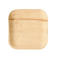 Farfuria PAPSTAR din frunză de palmier "pure", pătrată (18x18 cm), ecologică, de la PAPSTAR GmbH, se prezintă cu o textură vizibilă și colțuri rotunjite pe un fundal alb; 25 bucăți în cutie.