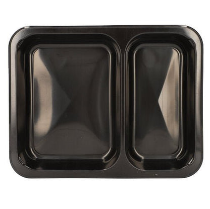 O tavă alimentară neagră Starpak 50 cu microunde din PP cu două compartimente (unul mare, unul mic) este ilustrată de sus pe un fundal alb - ideală pentru prepararea comodă și reutilizabilă a meselor la microunde.