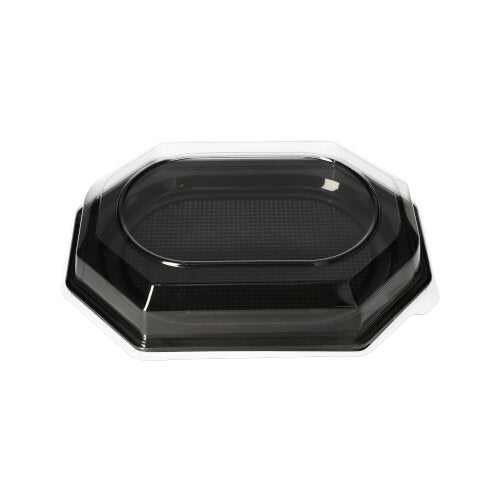 Capacul Starpak 10 pentru platouri de servire este un capac PET octogonal transparent pentru recipiente de alimente negre, dreptunghiulare din plastic, ideal pentru luat, depozitare și păstrarea prospețimii. Imagine goală pe fundal alb. Marcă: Starpak.