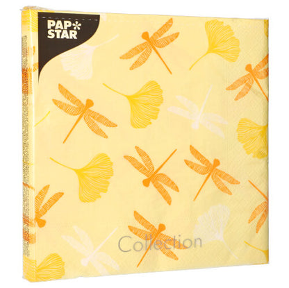 O șervețelă galbenă de la PAPSTAR GmbH (40x40 cm, 3 straturi, pliere 1/4) cu libelule portocalii-albe și frunze de ginkgo. În pachet de 20, ideal pentru ocazii speciale. Inscripția „Papstar” în colțul din stânga sus.