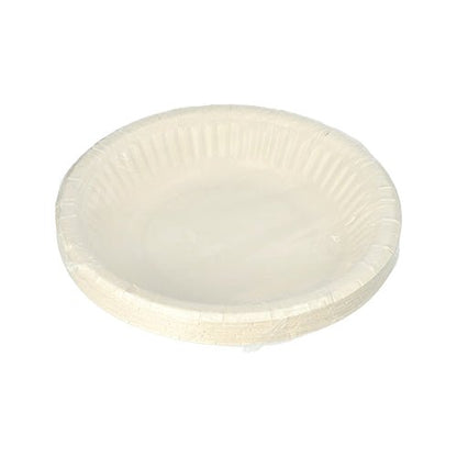 Un pachet de 12 PAPSTAR castroane rotunde (19 cm, 3 cm înălțime, alb) de la PAPSTAR GmbH cu margine ondulată este prezentat ambalat în folie termocontractabilă pe un fundal alb - ideal pentru petreceri și sărbători.