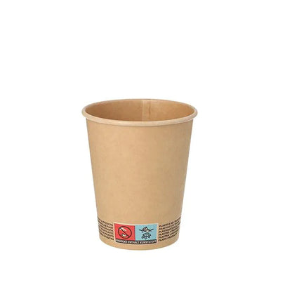 Un PAPSTAR GmbH 50 pahare de băut, carton 0,2 l cu un avertisment lângă fund este ilustrat pe un fundal alb.