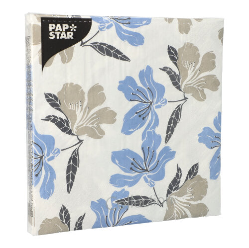 Un pachet de PAPSTAR 20 de șervețele cu 3 straturi, 40 x 40 cm, cu model floral în albastru și bej cu frunze gri pe fundal alb. Cu etichetă neagră „PAPSTAR“ în colțul stânga sus. Marcă: PAPSTAR GmbH.