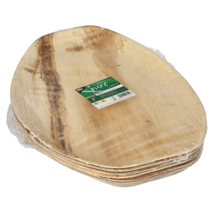 Un teanc de PAPSTAR 6 tăvi, frunză de palmier „pure“ oval natural de la PAPSTAR GmbH, din frunze de palmier de culoare maro deschis, cu etichetă verde-albă pe partea superioară și parțial învelit în folie transparentă.
