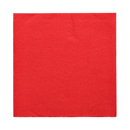 Pe un fundal alb este prezentat un șervețel de hârtie roșu (32 x 32 cm) de la PAPSTAR GmbH cu 50 de șervețele „DAILY Collection“ în format 1/4-pliu.