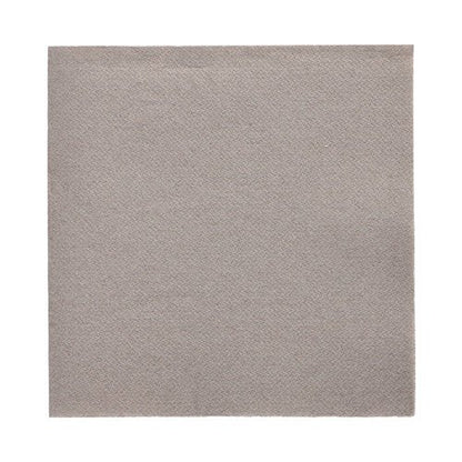 Pe un fundal alb este prezentat un șervețel pătrat, gri deschis, discret structurat din colecția 50 de șervețele „DAILY Collection“ (1/4-pliu, 32x32 cm) de la PAPSTAR GmbH.