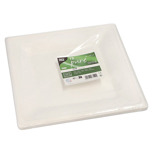 Un pachet cu 12 farfurii pătrate albe de unică folosință de la PAPSTAR „pure” din trestie de zahăr ecologică este învelit în plastic transparent și poartă o etichetă verde-albă deasupra de la PAPSTAR GmbH cu detalii despre produs.