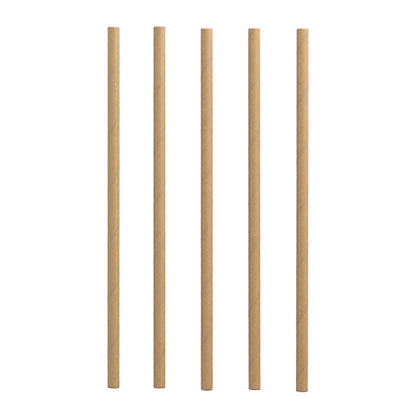 Cinci paie drepte, de culoare maro deschis PAPSTAR 100 Shake din hârtie (Ø 8 mm) de la PAPSTAR GmbH sunt aranjate vertical și durabil pe un fundal alb.