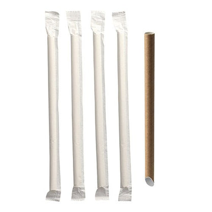În imagine sunt cinci paie de Bubble Tea "pure" (Ø 12 mm, 20 cm, maro, ascuțit | folie) de la PAPSTAR GmbH; patru ambalate individual și una neambalată, toate aranjate vertical pe un fundal alb.