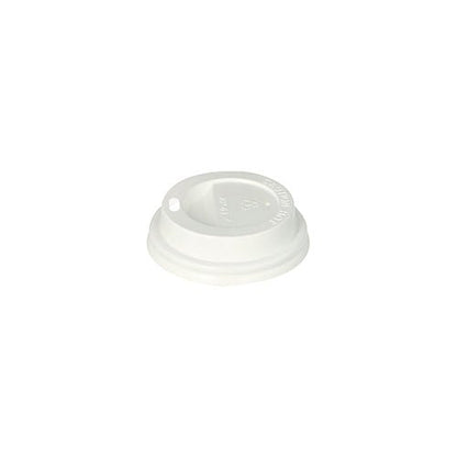 Capacul rotund Starpak 50 Dom-Deckel PS „To Go“ (alb, Ø 6 cm, 2 cm) pentru pahare de unică folosință este ilustrat pe un fundal alb. Datorită închiderii sale sigure și a deschiderii mici pentru băut, este ideal ca ambalaj pentru take-away. 50 de bucăți.