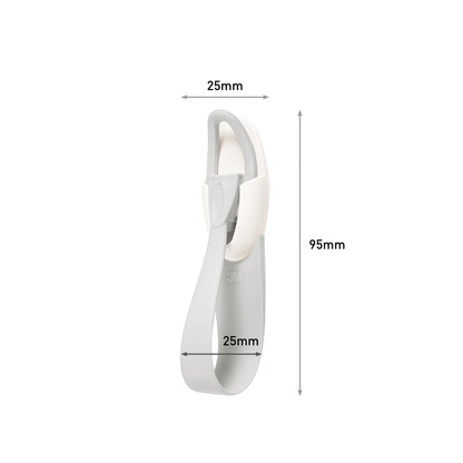 Der 3M Deutschland GmbH Command™ Kabelhalter, 17304-FR, in Weiß und Grau, ist 25 mm breit und 95 mm hoch. Er verfügt über eine gebogene Basis und einen abgerundeten, drehbaren Haken, der hilft, Kabelchaos zu vermeiden.