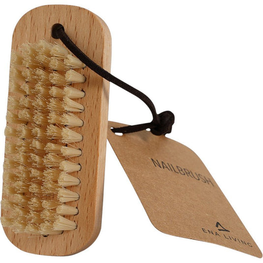 Peria de unghii ENA Living, din lemn de fag (24 de bucăți), produsă de Abena Re-Seller GmbH, are peri rigizi, o buclă din sfoară maro și o etichetă cu inscripția „NAILBRUSH” – ideală pentru îngrijirea unghiilor și curățarea acestora.