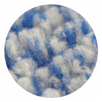 Prim-plan circular al fibrelor Arcora Rundpad Micro-Blue 17'' de la Arcora International GmbH, evidențiind structura și legătura lor pufoasă - ideal pentru curățarea intermediară pe pardoseli textile cu sistemul Bonnet (8 bucăți/cutie).