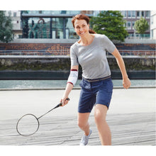 Actimove EpiMotion, Ellenbogenbandage, weiß/grau/rot – im Einsatz