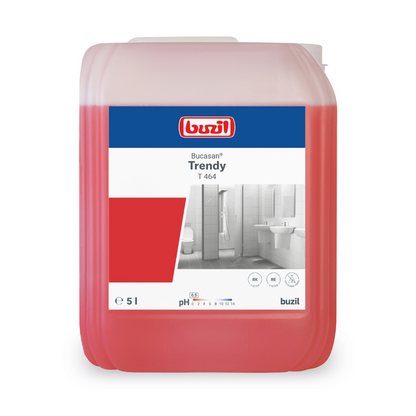 Un recipient de 5 litri Buzil Bucasan® Trendy T 464, un detergent dezinfectant lichid roșu de la BUZIL-WERK Wagner GmbH & Co. KG, asigură strălucire fără urme. Eticheta conține un cod de bare, simboluri de siguranță și un interval de pH de 4,5-5,5. O grafică de baie indică utilizarea pentru îndepărtarea calcarului.