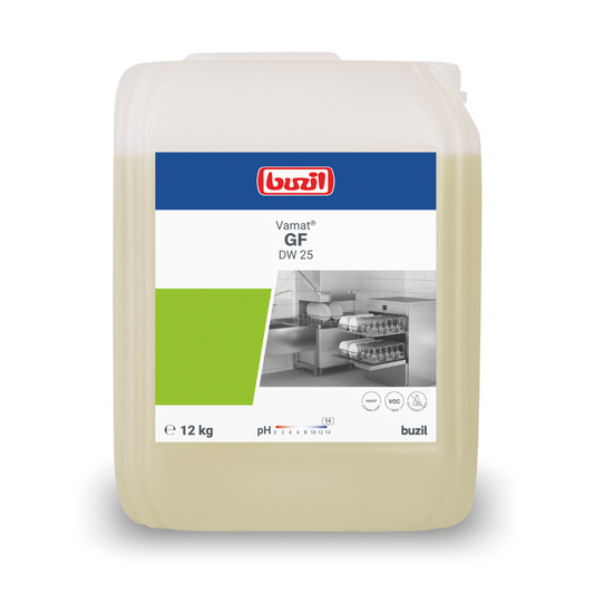 Ein 12-kg-Behälter Buzil Vamat® GF DW 25 Flüssiger Glas- und Geschirrspülreiniger, alkalisch von BUZIL-WERK Wagner GmbH & Co. KG zeigt ein Küchenbild, Produktdetails und Logos. Seine rechteckige Form mit einem oberen Griff zeigt ein grün-weißes Etikettendesign, das seine hochkonzentrierte Formel für effiziente Reinigung hervorhebt.