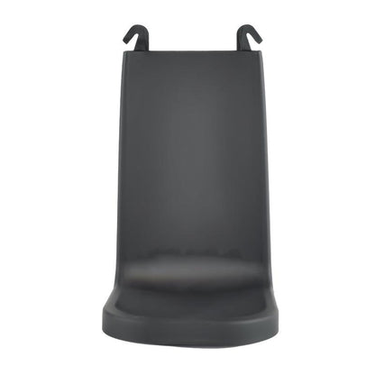 Tava de picurare IntelliCare de la Diversey Deutschland GmbH & Co. OHG este un suport din plastic negru, curbat, cu două cârlige, conceput pentru a fi așezat în poziție verticală și oferă un aspect neted, minimalist, care asigură curățenie și siguranță în orice mediu.