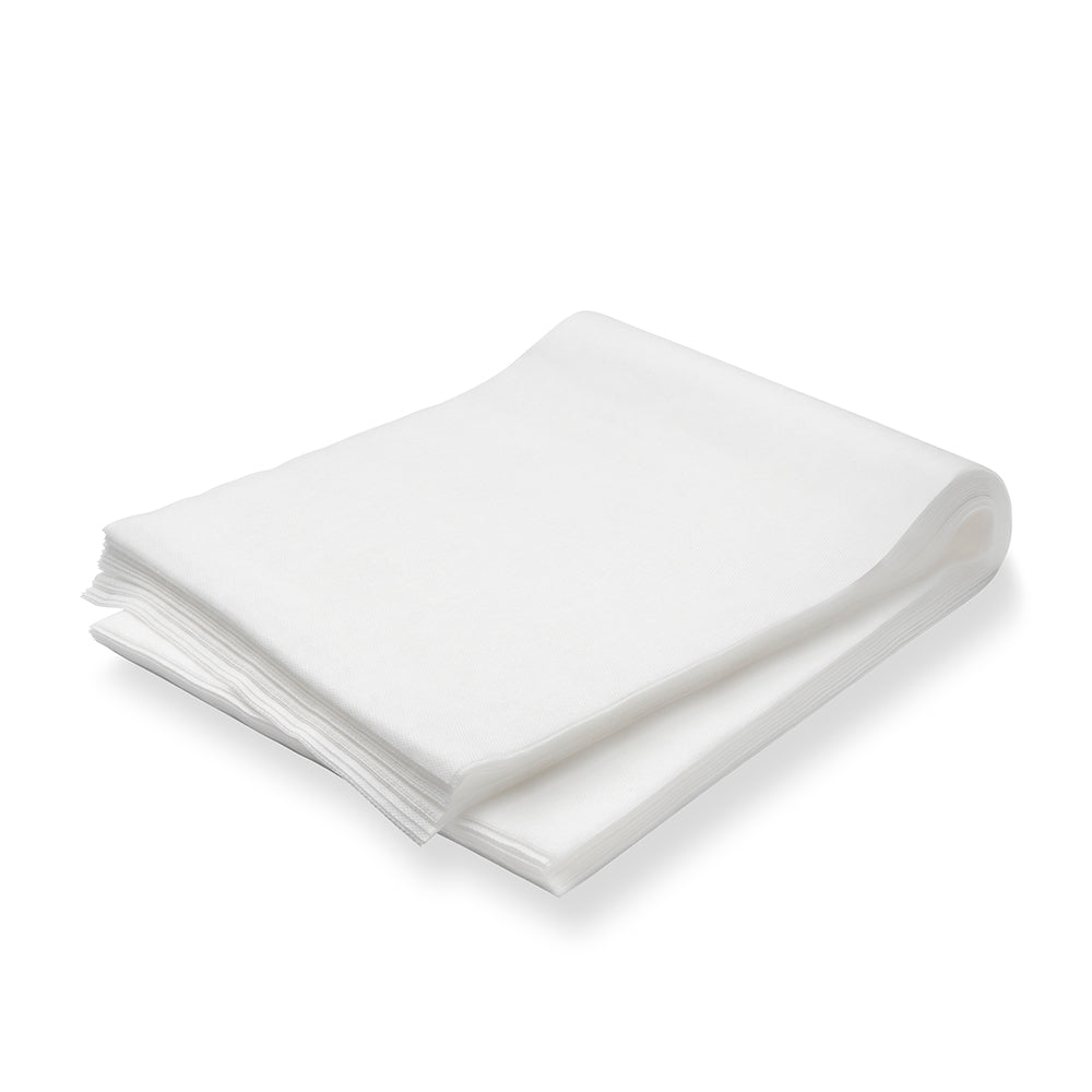 Un pachet cu 100 de cârpe de praf TASKI (60 x 25 cm, impregnate cu ulei) de la Diversey Deutschland GmbH & Co. OHG este așezat curat pe o suprafață albă - ideal pentru îngrijirea zilnică și îndepărtarea prafului de pe pardoselile acoperite și neacoperite.