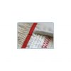 Prim-plan al mopului Arcora QUATTRO MOPP de la Arcora International GmbH cu dungă roșie și model pătrat alb-roșu, care evidențiază structura detaliată din microfibră pentru o curățare temeinică a podelei.