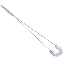 Die Haug Bürsten KG ROHRBÜRSTE, U-FORM, mit weißen PBT-Borsten (ø0,35mm), 570xø30x90mm, ist für die Reinigung von doppelseitigen Flächen an Flaschen und Behältern konzipiert.