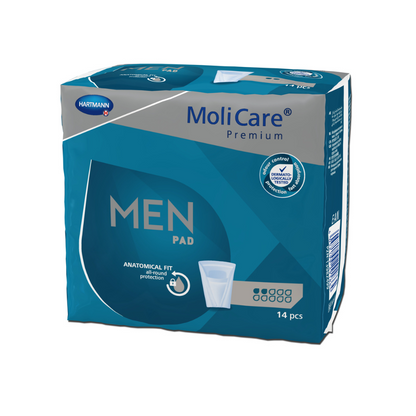 Un ambalaj albastru cu Hartmann MoliCare® Premium MEN PAD inserție - 14 bucăți, cu formă anatomică pentru protecție optimă. Pe ambalaj se văd, de asemenea, simboluri care indică proprietățile produsului.