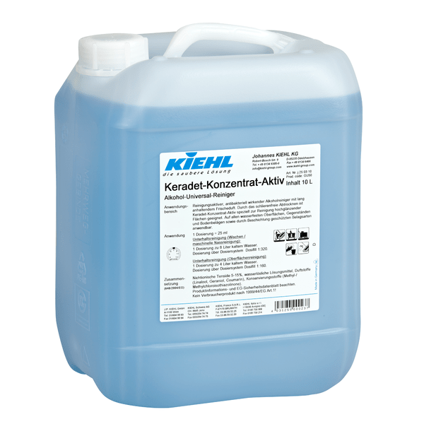 Un recipient de 10 litri din plastic transparent cu mâner și capac cu șurub, umplut cu lichid albastru. Etichetă: "Kiehl Keradet-Concentrat-Activ Alcool-Universal-Detergent" de la Johannes Kiehl KG, pentru curățare fără urme, precum și indicații și simboluri de siguranță.