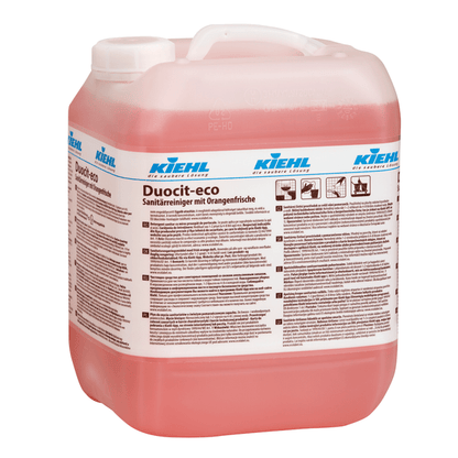 Un recipient mare, transparent din plastic cu lichid roz are inscripția "Kiehl Duocit-eco Sanitärreiniger mit Orangenfrische" de la Johannes Kiehl KG și pe partea din față informații despre produs și sfaturi de curățare ecologice în limba germană.