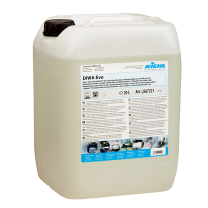Un recipient de 20 de litri din plastic transparent cu capac negru, etichetat cu "Kiehl DIWA-Evo detergent de vase și pahare" de la Johannes Kiehl KG. Eticheta albastru-alb-negru conține instrucțiuni și simboluri de pericol.