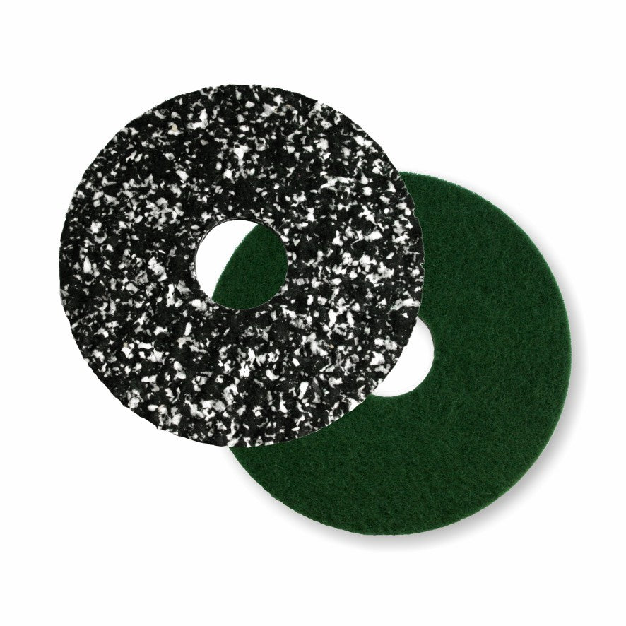 Două tampoane de podea rotunde Arcora PU-PAD de la Arcora International GmbH - unul negru cu pete albe, unul verde, ambele cu gaură centrală - se suprapun pe un fundal alb, perfect pentru mașina dumneavoastră de lustruit podele.