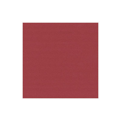 Un eșantion texturat pătrat, roșu intens, inspirat de cele 20 de șervețele „ROYAL Collection“ PAPSTAR GmbH 1/4 pliat (40x40 cm) stă central pe un fundal alb - ideal pentru o amenajare stilată a mesei.