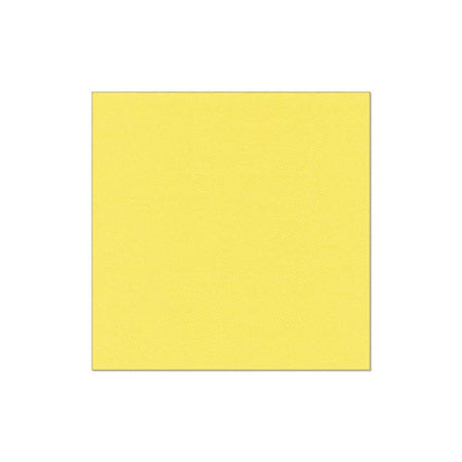 Un pătrat galben simplu, cu o structură subtilă, centrat pe alb - amintește de simplitatea elegantă a celor 20 de șervețele „ROYAL Collection“ PAPSTAR 1/4 pliat 40x40 cm de la PAPSTAR GmbH, ideal pentru un decor de masă stilat.