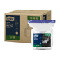 Un carton cu patru pachete de rezerve pentru șervețele umede de curățare a mâinilor Tork 190692 Premium W14 cu un strat de la marca TORK – Essity Professional Hygiene Germany GmbH prezintă un design verde-albastru cu detalii despre produs. Ambalajul din plastic pentru rezerve arată o imagine alb-negru a mâinilor curate și este perfect pentru îndepărtarea eficientă a uleiului și murdăriei.