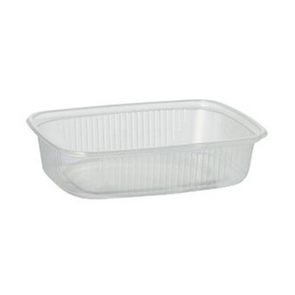 Pe fundalul alb este ilustrat un pahar de ambalare Starpak transparent, dreptunghiular, PP (125 ml) din plastic cu laturi canelate (gol), care este adesea folosit pentru depozitarea alimentelor.