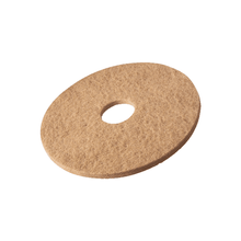 Discurile de curățare pentru pardoseli Vileda Professional DynaCross Superpads, produse de Vileda GmbH, cu designul lor bej, circular, cu o suprafață netedă și plană și o gaură în centru, sunt ideale pentru îngrijirea pardoselilor sau pentru lustruire și asigură suprafețe impecabile.