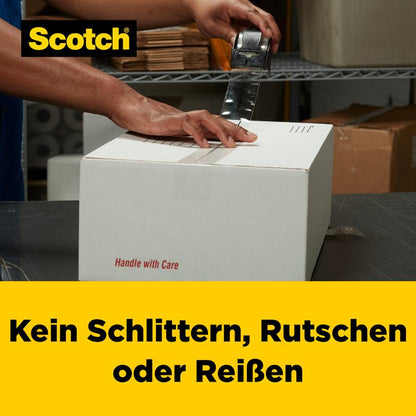 O persoană sigilează un carton cu inscripția "Handle with Care" cu bandă adezivă de ambalare Scotch® Box Lock™ (48 mm x 20,3 m) de la 3M Deutschland GmbH; imaginea arată logo-ul Scotch și textul german: "Fără alunecare, alunecare sau rupere.