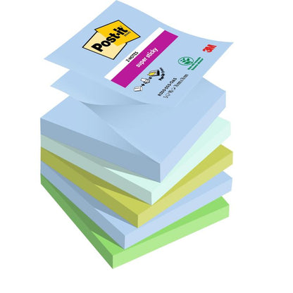 Un teanc de Post-it® Super Sticky Z-Notes în culori pastel, colecția Boost (76x76mm, 90 foi/bloc, 100% PEFC), de la 3M Deutschland GmbH, se remarcă prin adeziv puternic și sustenabilitate certificată.