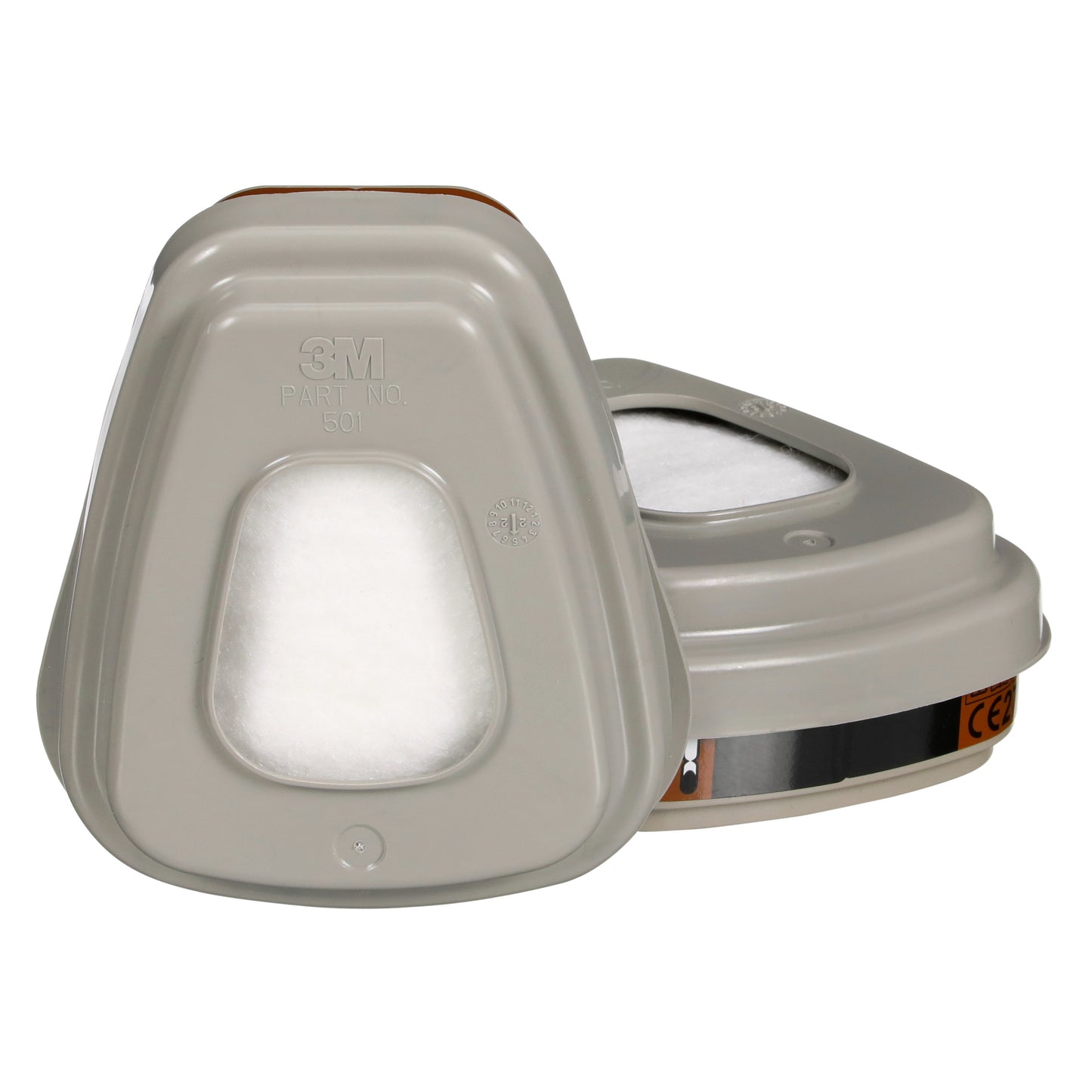 Abgebildet sind zwei graue 3M™ Filtersätze 6002-1 A2P2 von 3M Deutschland GmbH, ein flacher und ein aufrechter, beide mit zentralen weißen Filterflächen zum Schutz vor organischen Dämpfen. Die Packung enthält 2x6055, 2x5925, und 2x501.