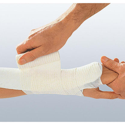 Uniflex Universal, dauerelastische Universalbinde, weiß – im Einsatz