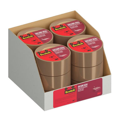Un carton de prezentare conține opt role de bandă adezivă de ambalare Scotch® pentru o închidere sigură (50 mm x 50 m) de la 3M Deutschland GmbH, fiecare rolă fiind prevăzută cu o etichetă roșie și logo-ul mărcii Scotch.
